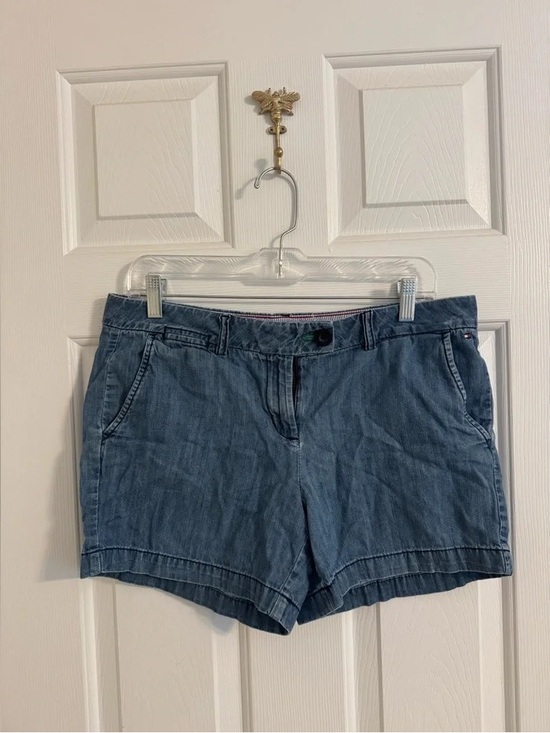 Pants - Women's Denim Shorts in Medium Blue — Casual Everyday Style